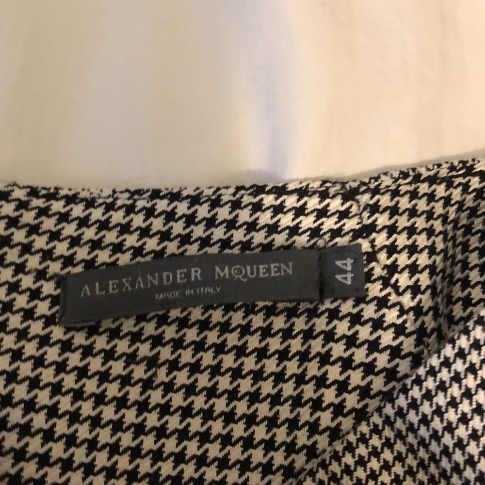 Alexander McQueen Houndstooth Fluted Hem Skirt 44 - Picture 2 of 9